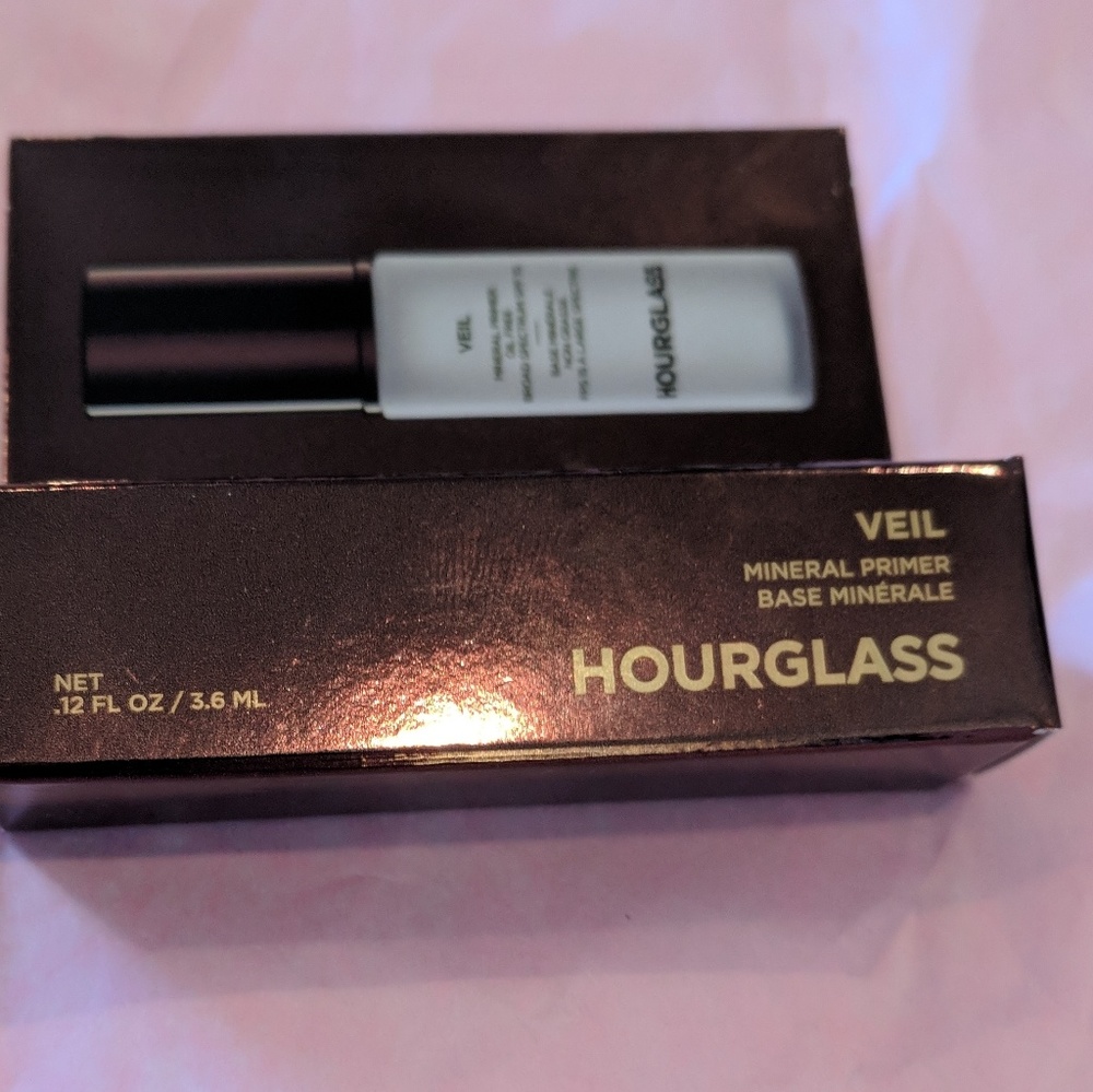 4 for $20 NEW Hourglass Veil mineral primer travel